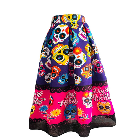 Falda midi de calaveras