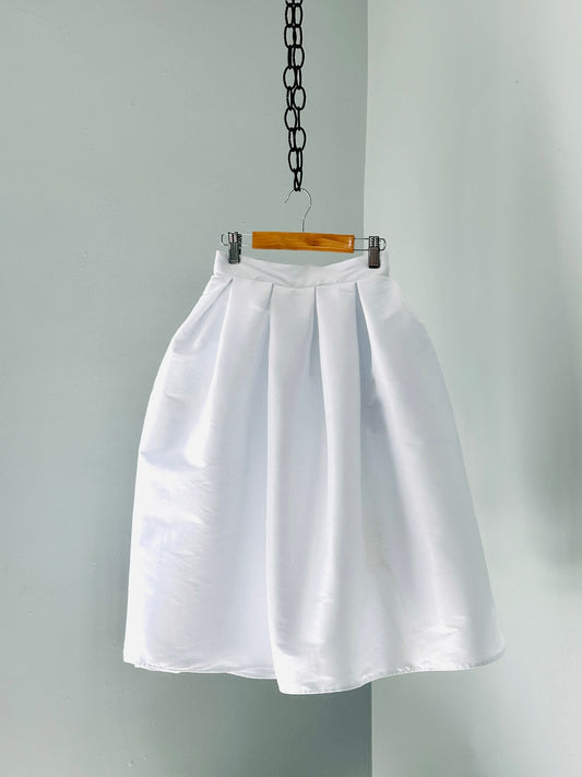 Falda midi blanca